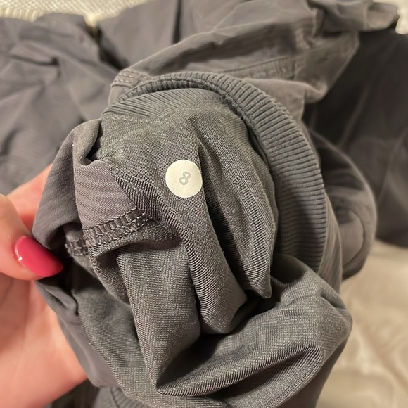 lululemon pants - Picture 4 of 4